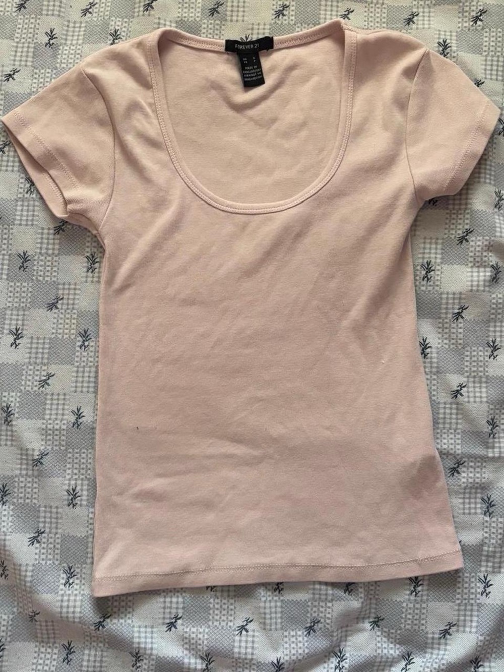 Forever 21 Light Pink Scoop Neck Short Sleeve Tee